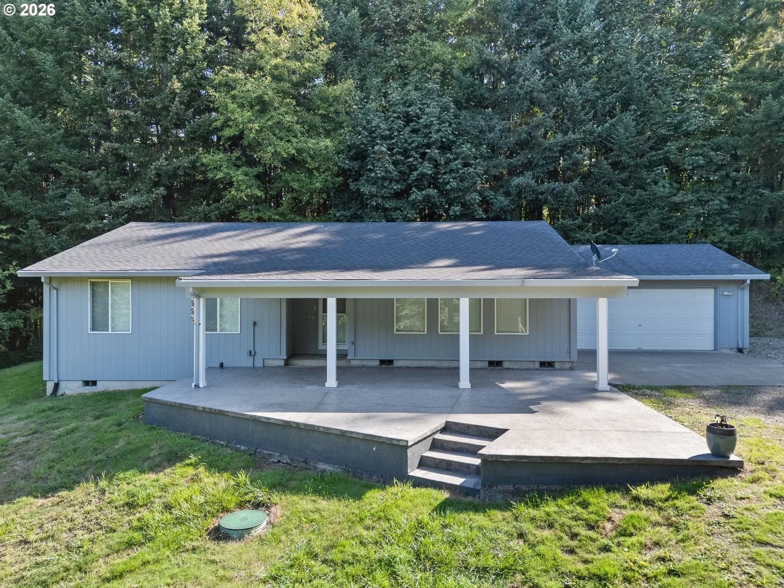 410 VIVIAN RD
